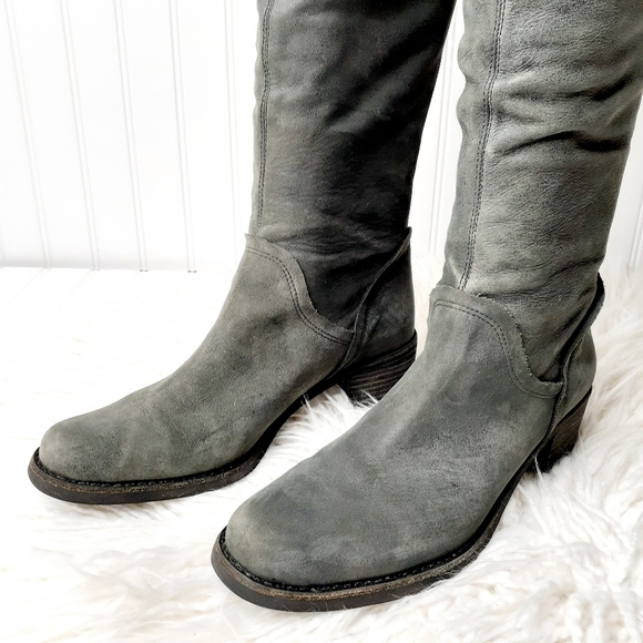 Matisse Grifter Distressed Leather Boots - Picture 5 of 13